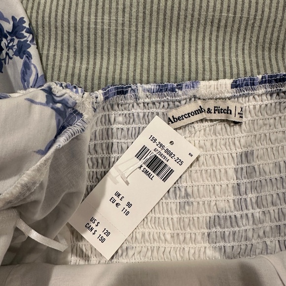 Abercrombie & Fitch Blue and White Tiered Puff Sleeve Maxi Dress - Picture 4 of 7